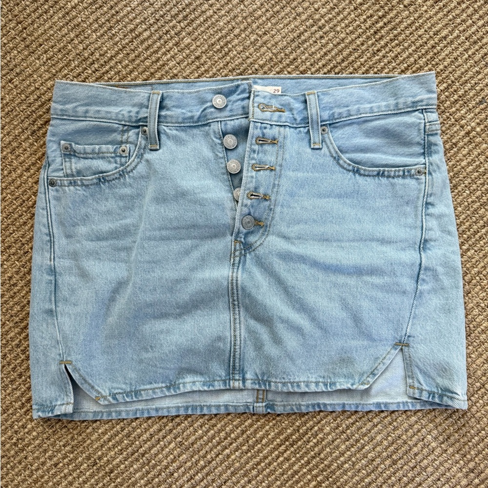 Levi’s Icon Jean skirt size 29